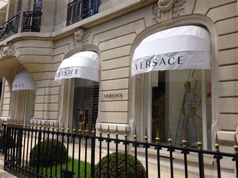 avenue montaigne paris chanel|avenue montaigne.